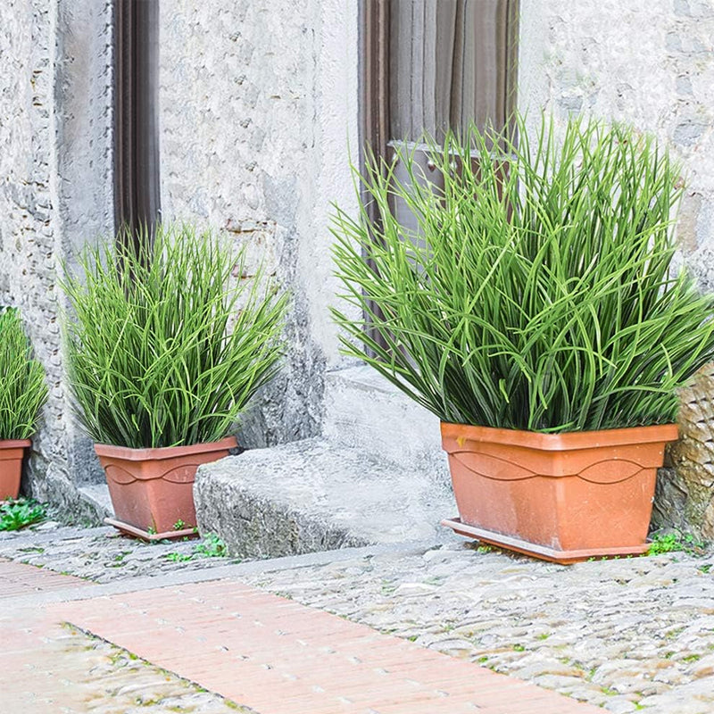 Lifelike Artificial Grass Plants