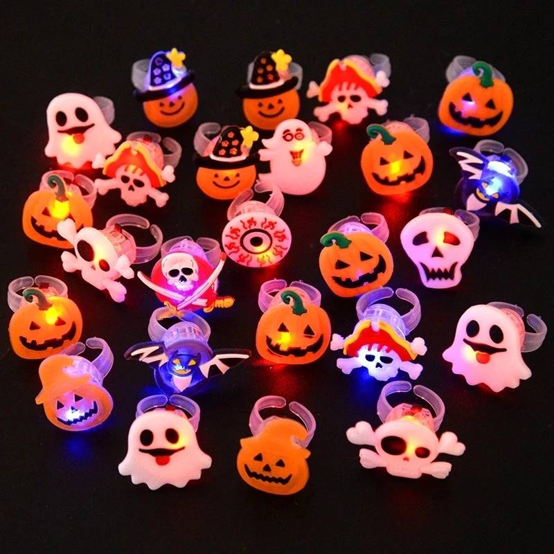 Luminous Halloween Rings & Brooches