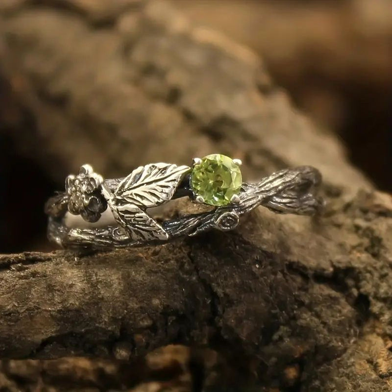 Vintage Leaf Ring